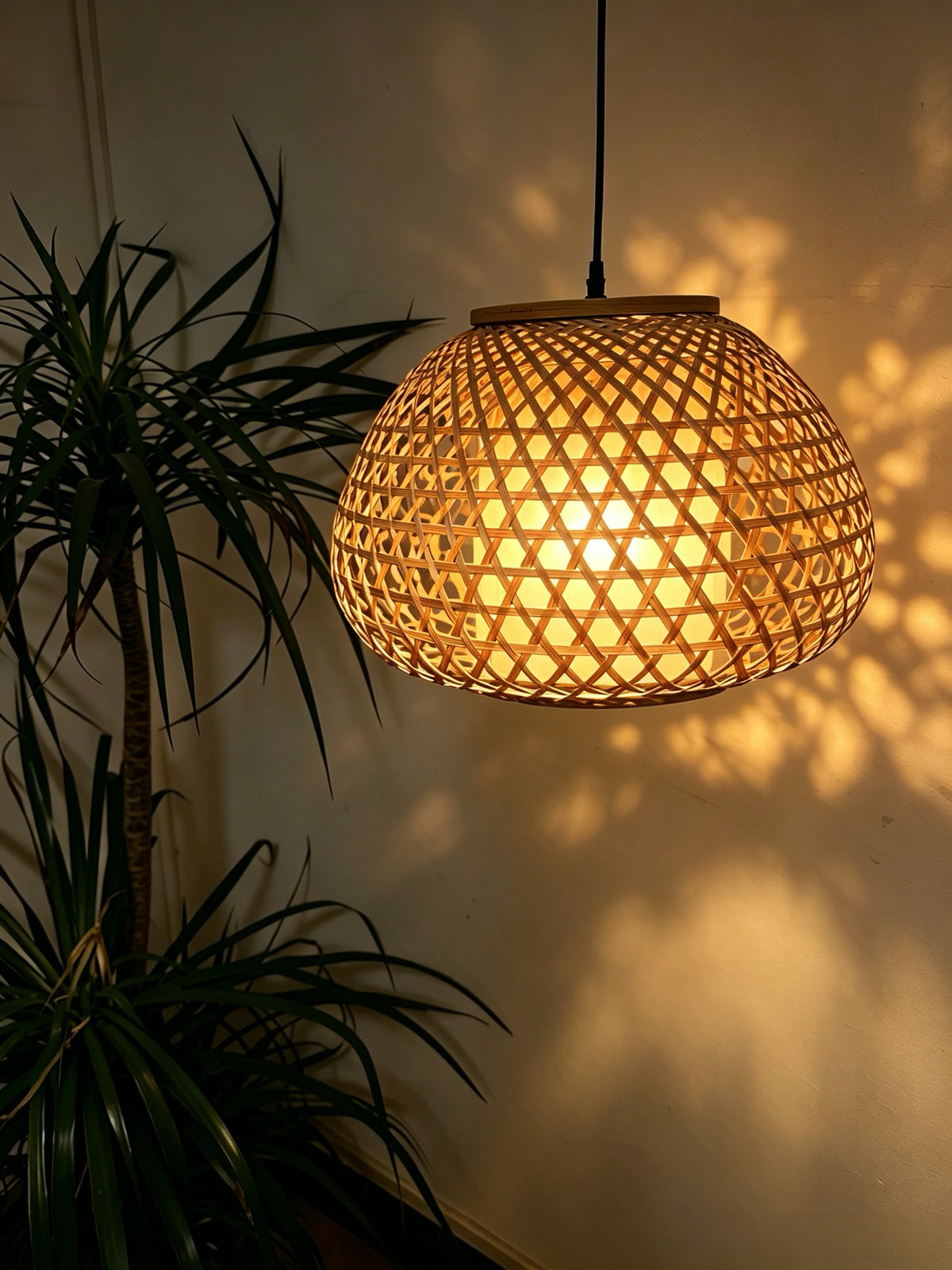 Natural Bamboo Pendant Light