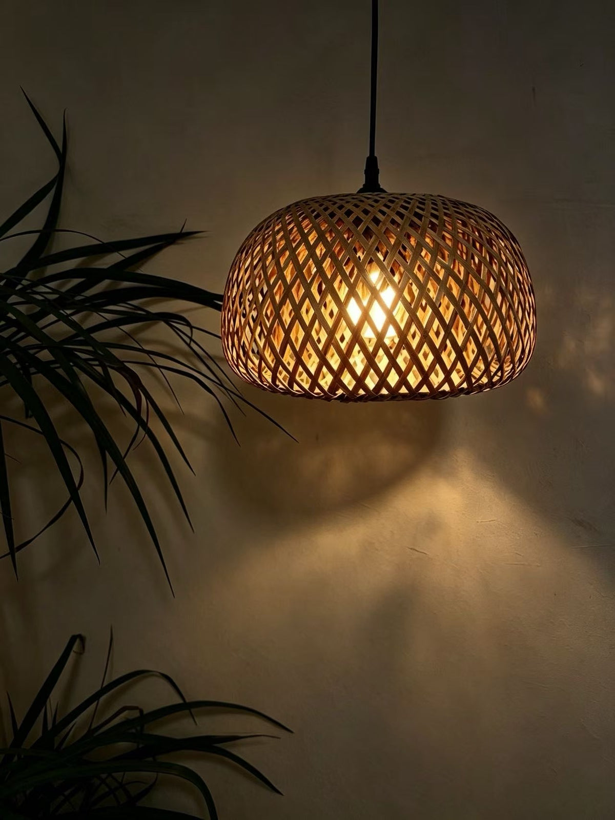 Natural Bamboo Pendant Light